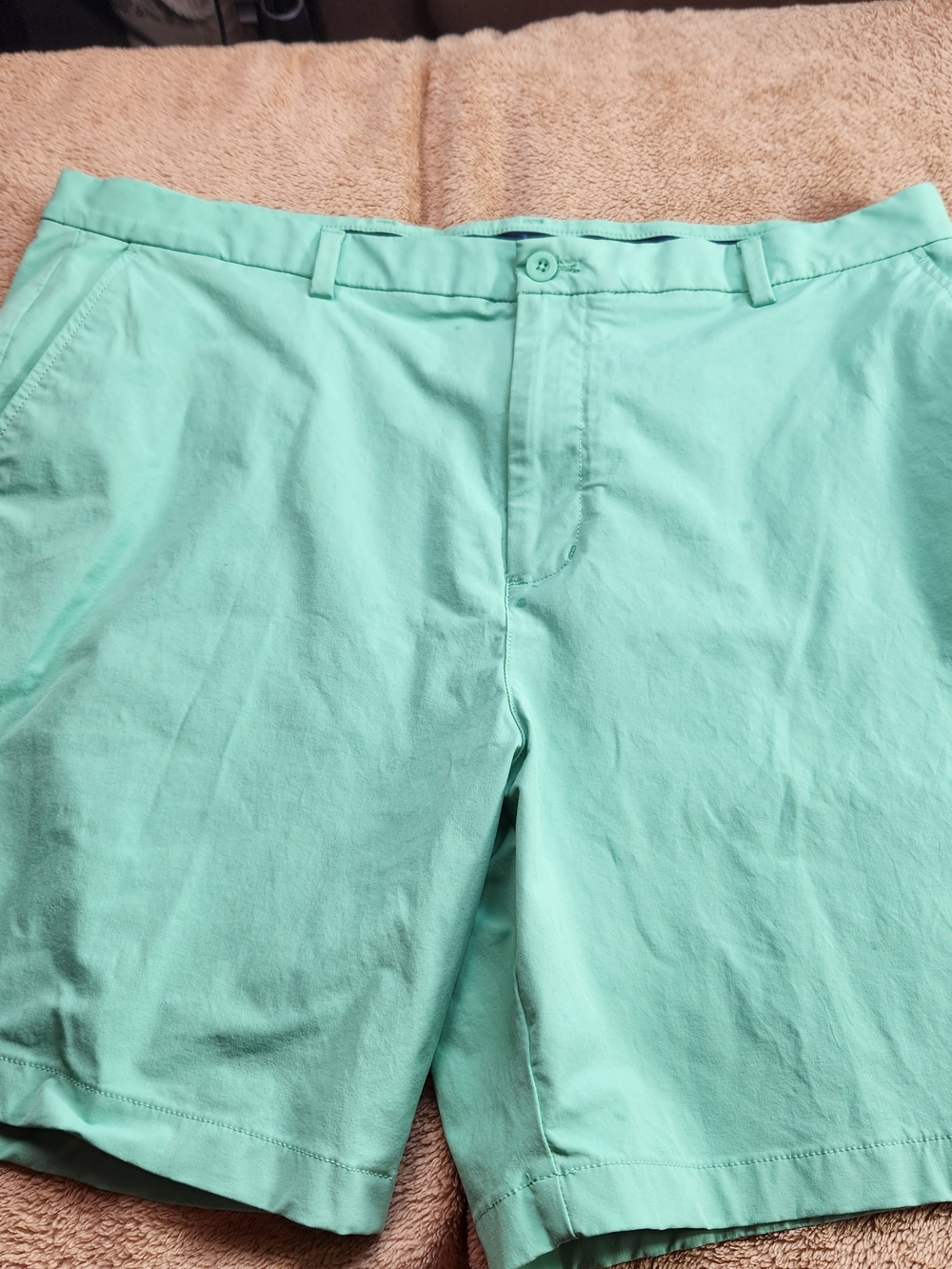 Vineyard Vines Mint Green Performance Breaker Shorts 42W Inseam 7" - Picture 4 of 8